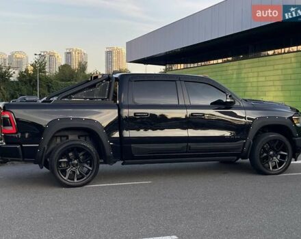 Черный Додж RAM 1500, объемом двигателя 5.7 л и пробегом 54 тыс. км за 79800 $, фото 112 на Automoto.ua