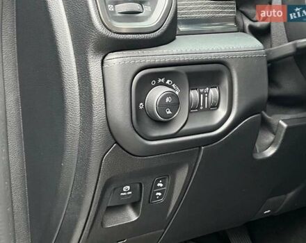 Черный Додж RAM 1500, объемом двигателя 3 л и пробегом 118 тыс. км за 82990 $, фото 60 на Automoto.ua