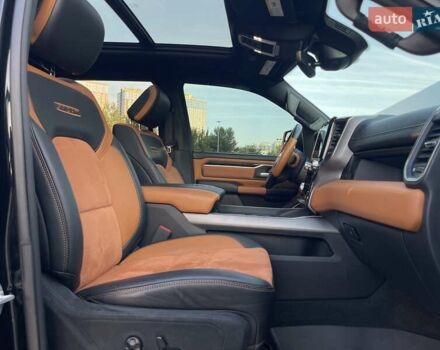 Черный Додж RAM 1500, объемом двигателя 5.7 л и пробегом 54 тыс. км за 79800 $, фото 90 на Automoto.ua