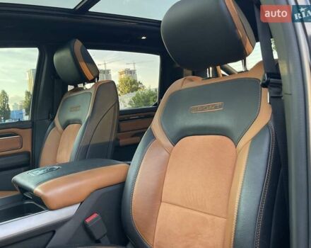 Черный Додж RAM 1500, объемом двигателя 5.7 л и пробегом 54 тыс. км за 79800 $, фото 26 на Automoto.ua