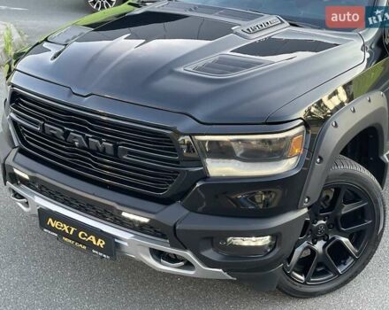 Черный Додж RAM 1500, объемом двигателя 5.7 л и пробегом 54 тыс. км за 79800 $, фото 2 на Automoto.ua