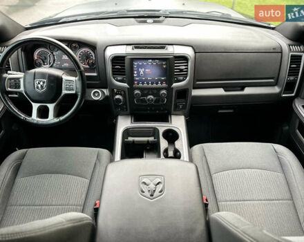 Додж RAM 1500 2021 в Киеве на Automoto.ua Черный Додж RAM 1500, объемом двигателя 3.6 л и пробегом 69 тыс. км за 29999 $, фото 15 на Automoto.ua