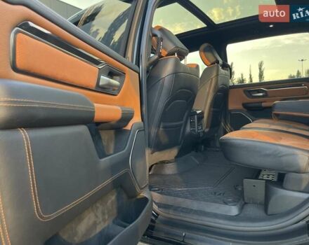 Черный Додж RAM 1500, объемом двигателя 5.7 л и пробегом 54 тыс. км за 79800 $, фото 48 на Automoto.ua