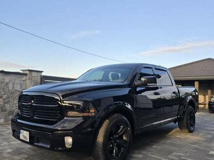 Черный Додж RAM 1500, объемом двигателя 5.65 л и пробегом 122 тыс. км за 22900 $, фото 1 на Automoto.ua