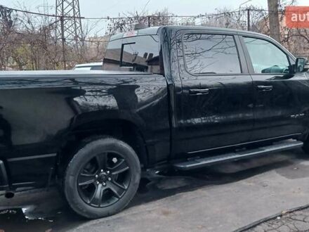 Черный Додж RAM 1500, объемом двигателя 3.6 л и пробегом 118 тыс. км за 42000 $, фото 1 на Automoto.ua