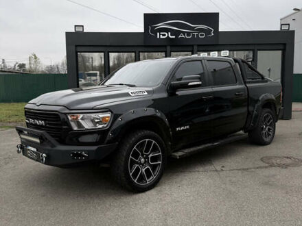 Черный Додж RAM 1500, объемом двигателя 5.7 л и пробегом 102 тыс. км за 49800 $, фото 1 на Automoto.ua