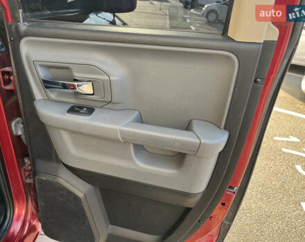 Красный Додж RAM 1500, объемом двигателя 5.7 л и пробегом 200 тыс. км за 17800 $, фото 29 на Automoto.ua