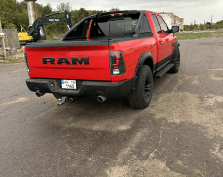 Красный Додж RAM 1500, объемом двигателя 5.65 л и пробегом 163 тыс. км за 27000 $, фото 4 на Automoto.ua