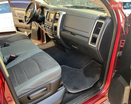 Красный Додж RAM 1500, объемом двигателя 5.7 л и пробегом 200 тыс. км за 17800 $, фото 30 на Automoto.ua