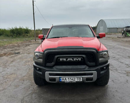 Красный Додж RAM 1500, объемом двигателя 5.65 л и пробегом 163 тыс. км за 27000 $, фото 1 на Automoto.ua