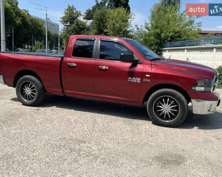 Красный Додж RAM 1500, объемом двигателя 5.7 л и пробегом 200 тыс. км за 14900 $, фото 7 на Automoto.ua