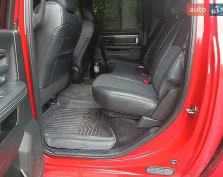 Красный Додж RAM 1500, объемом двигателя 5.65 л и пробегом 96 тыс. км за 35000 $, фото 30 на Automoto.ua