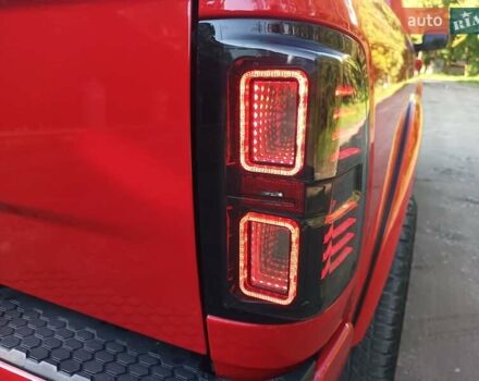 Красный Додж RAM 1500, объемом двигателя 5.65 л и пробегом 96 тыс. км за 35000 $, фото 11 на Automoto.ua