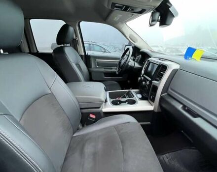 Красный Додж RAM 1500, объемом двигателя 5.7 л и пробегом 170 тыс. км за 31300 $, фото 24 на Automoto.ua