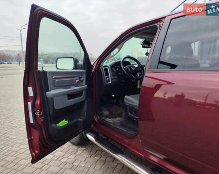 Красный Додж RAM 1500, объемом двигателя 5.7 л и пробегом 99 тыс. км за 22490 $, фото 16 на Automoto.ua