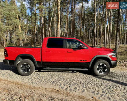 Красный Додж RAM 1500, объемом двигателя 5.65 л и пробегом 200 тыс. км за 39000 $, фото 6 на Automoto.ua