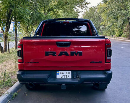 Красный Додж RAM 1500, объемом двигателя 5.65 л и пробегом 200 тыс. км за 39000 $, фото 89 на Automoto.ua