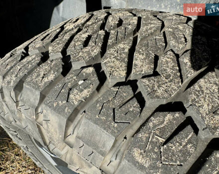 Красный Додж RAM 1500, объемом двигателя 5.65 л и пробегом 200 тыс. км за 39000 $, фото 14 на Automoto.ua