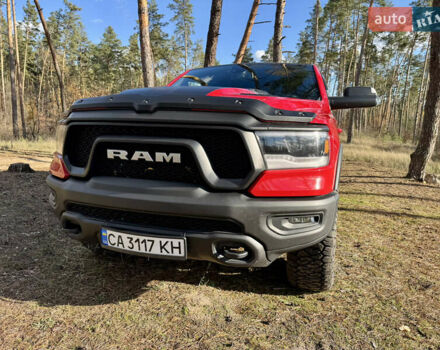 Красный Додж RAM 1500, объемом двигателя 5.65 л и пробегом 200 тыс. км за 39000 $, фото 9 на Automoto.ua
