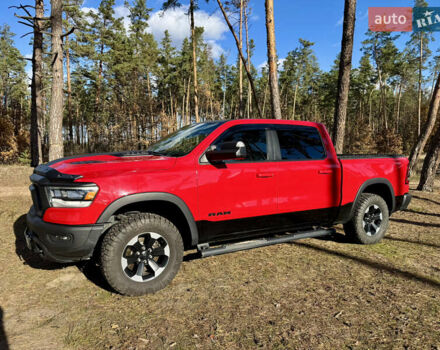 Красный Додж RAM 1500, объемом двигателя 5.65 л и пробегом 200 тыс. км за 39000 $, фото 7 на Automoto.ua