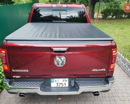 Красный Додж RAM 1500, объемом двигателя 5.7 л и пробегом 128 тыс. км за 39990 $, фото 2 на Automoto.ua