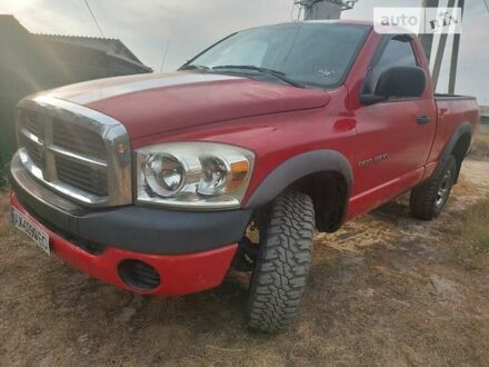 Додж RAM 1500 2007 у Харкові на Automoto.ua Червоний Додж RAM 1500, об'ємом двигуна 5.7 л та пробігом 65 тис. км за 9990 $, фото 1 на Automoto.ua