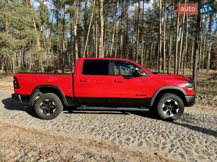 Красный Додж RAM 1500, объемом двигателя 5.65 л и пробегом 200 тыс. км за 39000 $, фото 1 на Automoto.ua