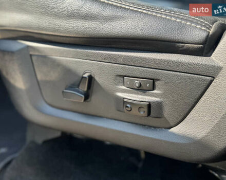 Серый Додж RAM 1500, объемом двигателя 3 л и пробегом 282 тыс. км за 24800 $, фото 17 на Automoto.ua