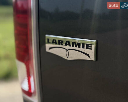Серый Додж RAM 1500, объемом двигателя 3 л и пробегом 282 тыс. км за 24800 $, фото 32 на Automoto.ua