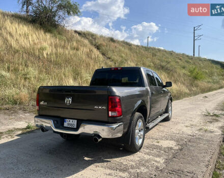 Серый Додж RAM 1500, объемом двигателя 3 л и пробегом 169 тыс. км за 25000 $, фото 8 на Automoto.ua