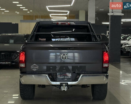 Додж RAM 1500 2014 в Николаеве на Automoto.ua Серый Додж RAM 1500, объемом двигателя 2.99 л и пробегом 254 тыс. км за 26499 $, фото 10 на Automoto.ua