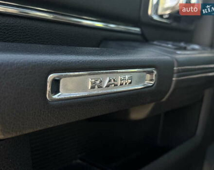Серый Додж RAM 1500, объемом двигателя 3 л и пробегом 282 тыс. км за 24800 $, фото 18 на Automoto.ua