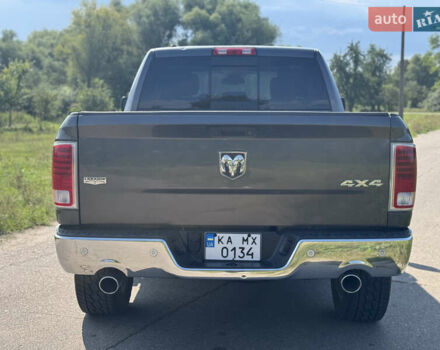 Серый Додж RAM 1500, объемом двигателя 3 л и пробегом 282 тыс. км за 24800 $, фото 4 на Automoto.ua