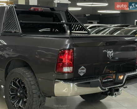 Додж RAM 1500 2014 в Николаеве на Automoto.ua Серый Додж RAM 1500, объемом двигателя 2.99 л и пробегом 254 тыс. км за 26499 $, фото 13 на Automoto.ua