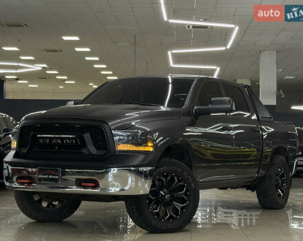 Додж RAM 1500 2014 в Николаеве на Automoto.ua Серый Додж RAM 1500, объемом двигателя 2.99 л и пробегом 254 тыс. км за 26499 $, фото 4 на Automoto.ua