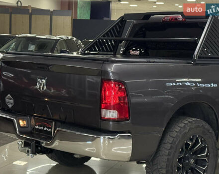 Додж RAM 1500 2014 в Николаеве на Automoto.ua Серый Додж RAM 1500, объемом двигателя 2.99 л и пробегом 254 тыс. км за 26499 $, фото 9 на Automoto.ua