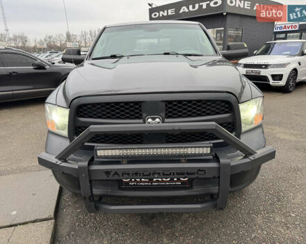 Серый Додж RAM 1500, объемом двигателя 2.99 л и пробегом 378 тыс. км за 26490 $, фото 2 на Automoto.ua