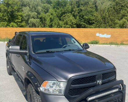 Серый Додж RAM 1500, объемом двигателя 2.99 л и пробегом 365 тыс. км за 26500 $, фото 4 на Automoto.ua