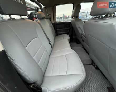 Серый Додж RAM 1500, объемом двигателя 2.99 л и пробегом 378 тыс. км за 26490 $, фото 31 на Automoto.ua