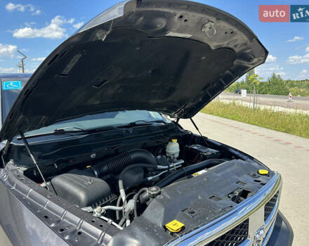 Серый Додж RAM 1500, объемом двигателя 5.7 л и пробегом 241 тыс. км за 24900 $, фото 10 на Automoto.ua