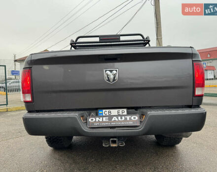 Серый Додж RAM 1500, объемом двигателя 2.99 л и пробегом 378 тыс. км за 26490 $, фото 8 на Automoto.ua
