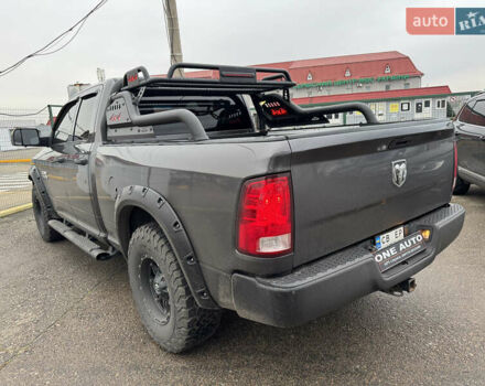 Серый Додж RAM 1500, объемом двигателя 2.99 л и пробегом 378 тыс. км за 26490 $, фото 9 на Automoto.ua