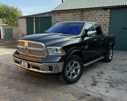 Серый Додж RAM 1500, объемом двигателя 5.7 л и пробегом 198 тыс. км за 29000 $, фото 3 на Automoto.ua