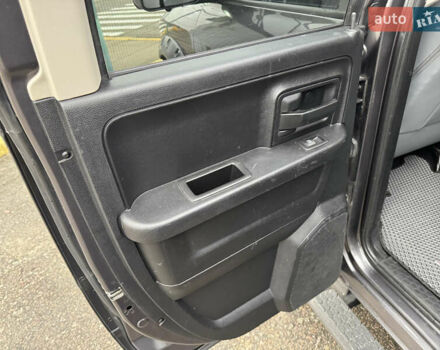 Серый Додж RAM 1500, объемом двигателя 2.99 л и пробегом 378 тыс. км за 26490 $, фото 26 на Automoto.ua