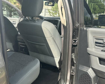 Серый Додж RAM 1500, объемом двигателя 3 л и пробегом 280 тыс. км за 25500 $, фото 18 на Automoto.ua