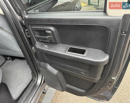 Серый Додж RAM 1500, объемом двигателя 2.99 л и пробегом 378 тыс. км за 26490 $, фото 30 на Automoto.ua