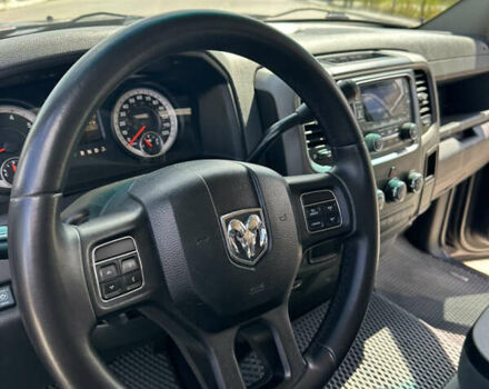 Серый Додж RAM 1500, объемом двигателя 5.7 л и пробегом 241 тыс. км за 24900 $, фото 25 на Automoto.ua