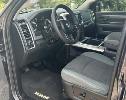 Серый Додж RAM 1500, объемом двигателя 3 л и пробегом 280 тыс. км за 25500 $, фото 10 на Automoto.ua