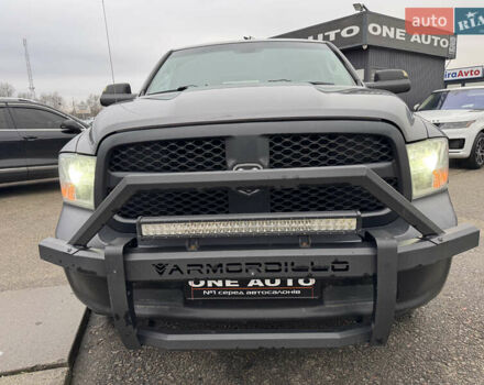 Серый Додж RAM 1500, объемом двигателя 2.99 л и пробегом 378 тыс. км за 26490 $, фото 3 на Automoto.ua