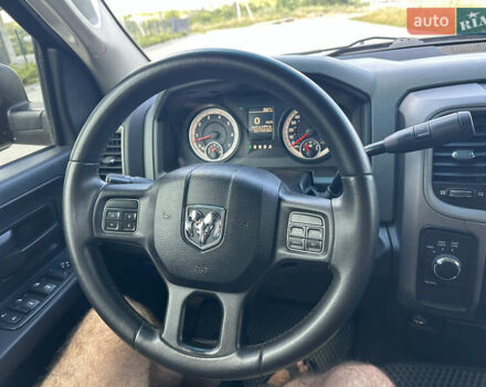 Серый Додж RAM 1500, объемом двигателя 5.7 л и пробегом 241 тыс. км за 24900 $, фото 39 на Automoto.ua